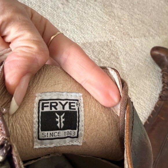 Frye Dark Brown knew high Leather Lace-Up Heeled Boots, size 10 - Picture 8 of 12